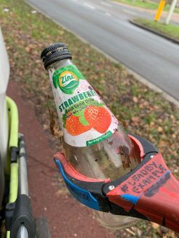 Question_BottleAndTopDifferentMaterials